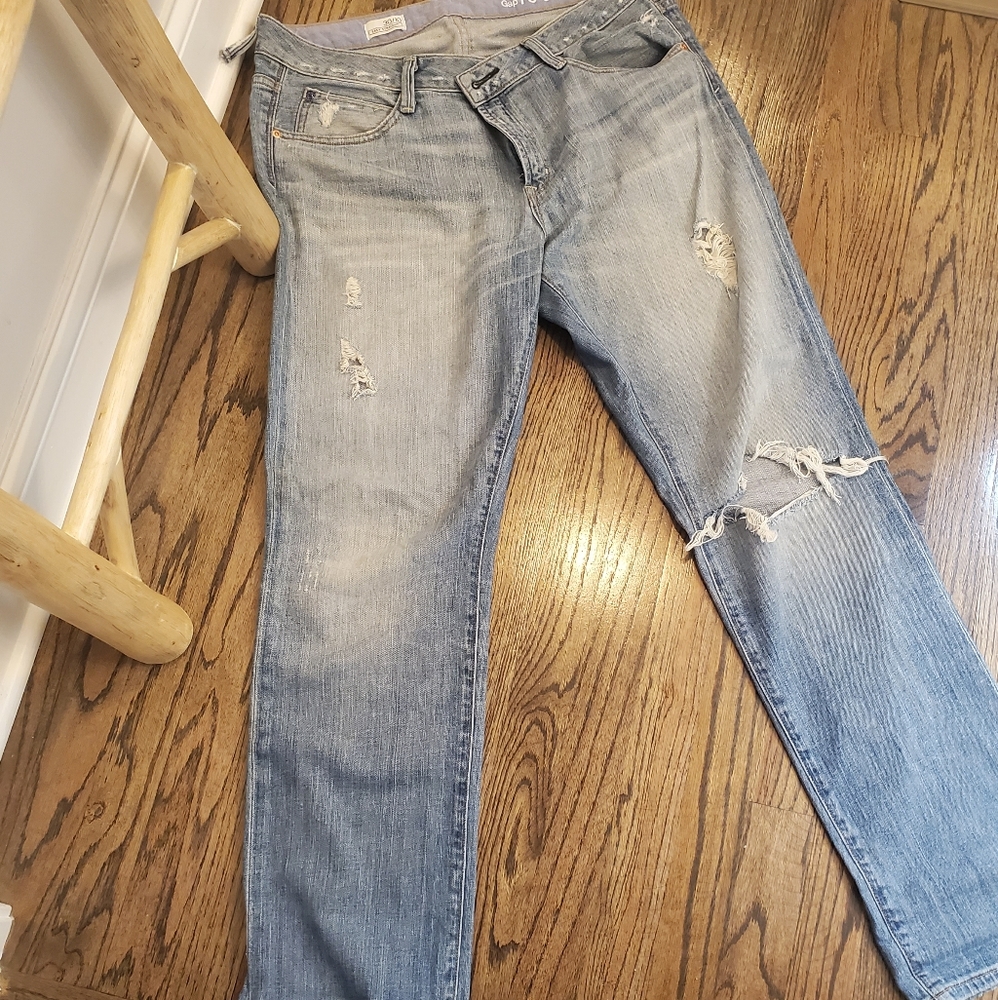 GAP Distressed Boyfriend Jean, Size 30